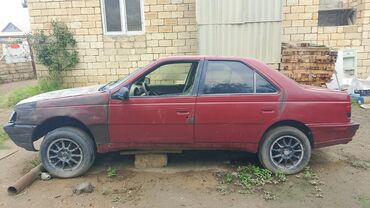 пежо експерт запчасти: Peugeot 405 sedan, qırmızı rəng. - Kuzov: 4 qapılı, sedan gövdə. Sağ