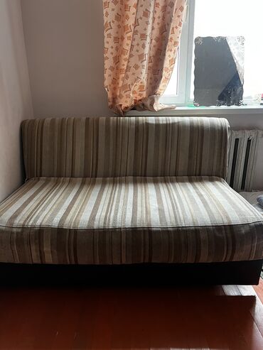 диван и 2 кресла мягкая мебель: Цвет - Бежевый, Б/у