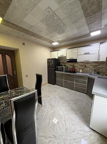 Həyət evləri və villaların satışı: 6 otaqlı, 450 kv. m, Yeni təmirli — 12
