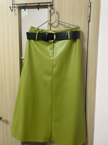 зеленая юбка: Юбка, Модель юбки: Пышная, Миди, Натуральная кожа, Высокая талия