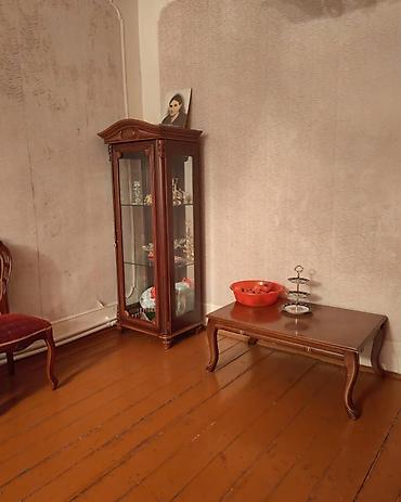 Qonaq otağı dəstləri: İşlənmiş, Kredit yoxdur, İtaliya — 2