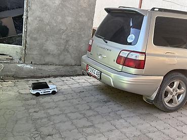 аваринные машины: Subaru Forester: 2000 г., 2 л, Автомат, Бензин, Универсал — 3