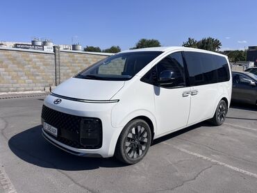 перевозной дом: Hyundai Staria: 2021 г., 3.5 л, Автомат, Газ, Минивэн