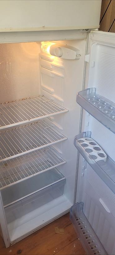 soyuducularin satisi: Dnepr iki qapılı soyuducu - Üst kamera: dondurucu, aşağı kamera — 2