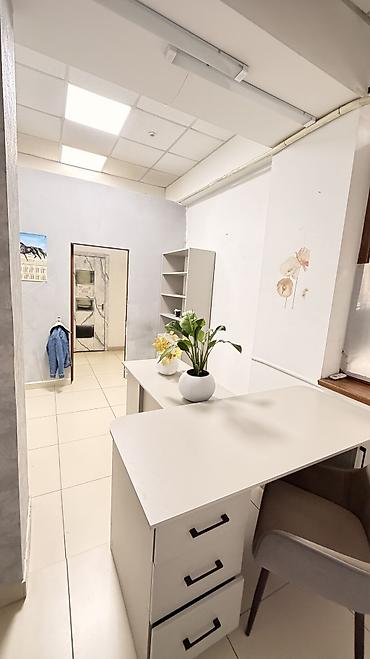 15 кв: Сдаю Офисный кабинет: 15 м², В бизнес центре, С ремонтом, Первая линия — 4