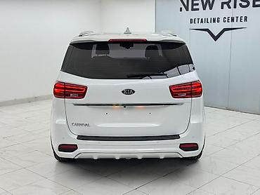 Kia: Kia Carnival: 2019 г., Минивэн — 4