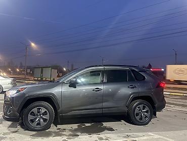 Toyota: Toyota RAV4: 2019 г., 2.5 л, Автомат, Бензин, Кроссовер — 3