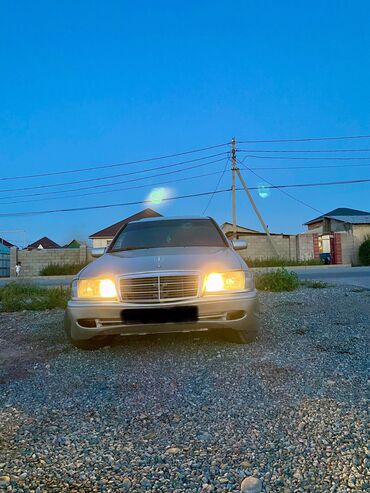 мерседес с 1 8: Mercedes-Benz C 180: 1993 г., 1.8 л, Механика, Бензин, Седан