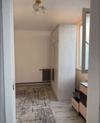 1 комнатная квартира долго: 1 бөлмө, Чогуу жашоосу жок, Жарым -жартылай эмереги бар