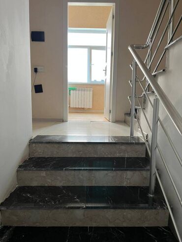 Uzunmüddətli kirayə evlər: 120 kv. m, 4 otaqlı, Qaz, Kanalizasiya -da lalafo.az — 12 Uzunmüddətli kirayə evlər: 120 kv. m, 4 otaqlı, Qaz, Kanalizasiya — 12