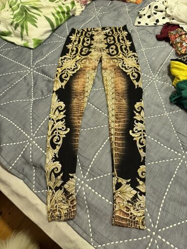 qaqa şalvarları: Qadın leggings - Model: Yüksək belli, dar kəsimli leggings - Rəng və
