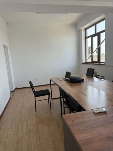 сниму офис: Сдаю Офис, 30 м², В административном здании