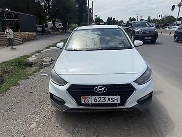 Транспорт: Hyundai Solaris: 2018 г., 1.6 л, Автомат, Газ, Седан — 1