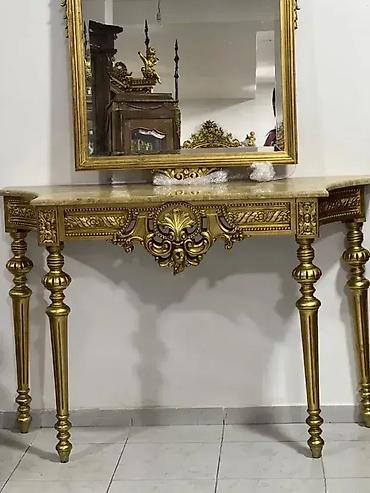 ikea ormaric: Stilska konzola i ogledalo – Dobro stanje 🌟 Dimenzije konzole — 6