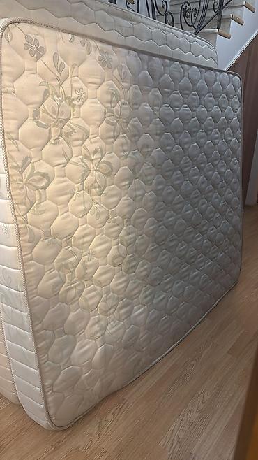 Satılır: ortopedik tipli ikitərəfli 2 ədəd döşək Təmiz, səliqəli, çox