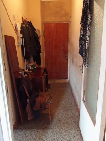 Kommersiya daşınmaz əmlakının satışı: Qaraçuxurda Yusif Eyvazov küçəsində, Maşallah marketin yaxınlığında — 9