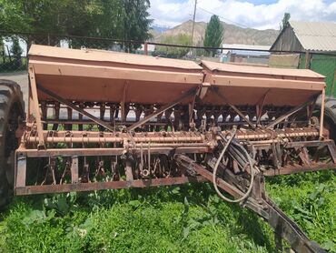 купить набор ключей: Зерновая сеялка (прицепная, механическая) - Тип