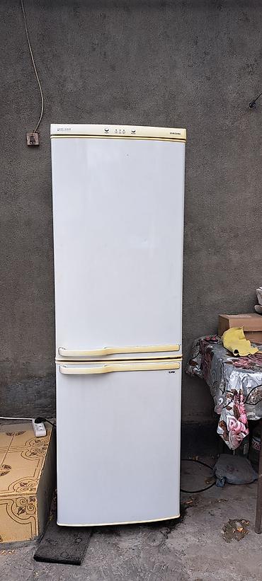 Техника для кухни: Холодильник Samsung, б/у 17 лет. В аварийном состоянии. Долго не — 1