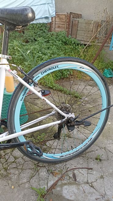 гибридный велосипед: Продам корейский велик. размер М. нужно только переднее колесо