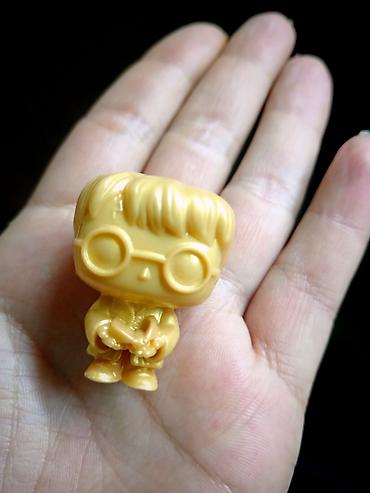 start sat: Gold Harry Potter sa oznakom VT401 iz 2023-e. Kinder joy. Pogledajte — 3