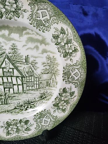 Kuhinjski setovi: Tanjir rucno graviran Engleska Staffordshire 70te. Tanjir engleski — 6