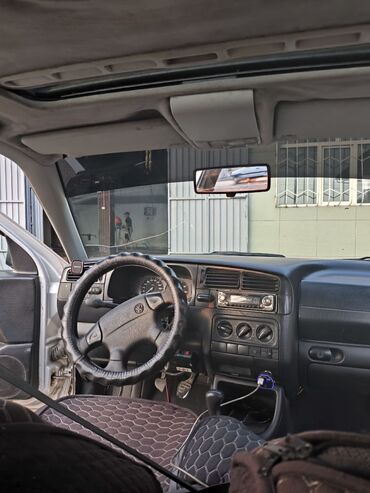 Volkswagen: Volkswagen Vento: 1995 г., Механика, Седан — 3