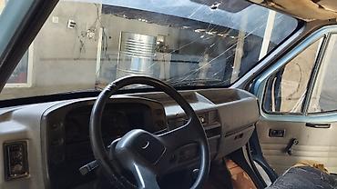 e38 bmw: Ford Transit: 1990 г., 2 л, Механика, Бензин, Фургон — 3