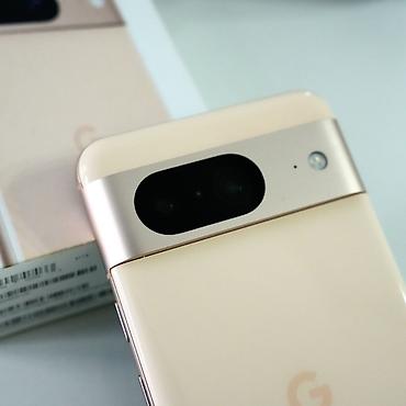 pixel 8: Google Pixel 8, Б/у, 128 ГБ, цвет - Бежевый, 2 SIM — 2