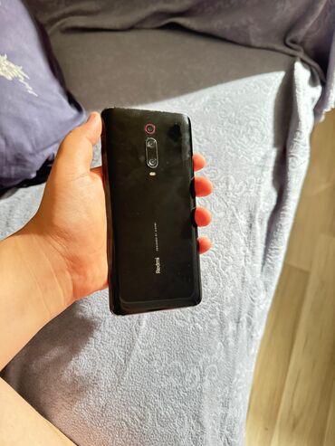 Xiaomi: Xiaomi Xiaomi Mi 9T, 128 GB, rəng - Qara, 
 Zəmanət, Barmaq izi, Simsiz şarj