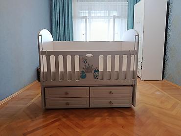 Ev və bağ: Oğlan və qız üçün, İşlənmiş, Dördbucaq, Beşik, Dəstsiz, Matras ilə, Yellənmə mexanizmsiz — 2