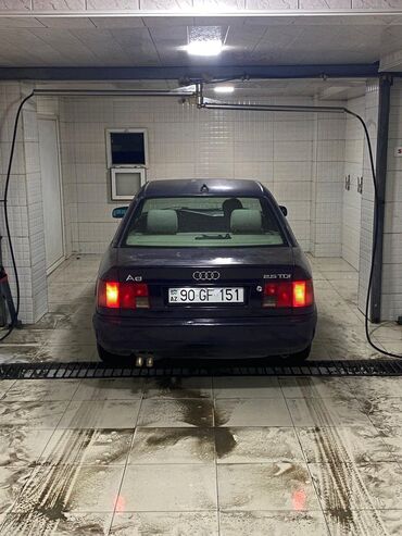 Audi: Audi A6: 2.5 l | 1995 il Sedan — 5