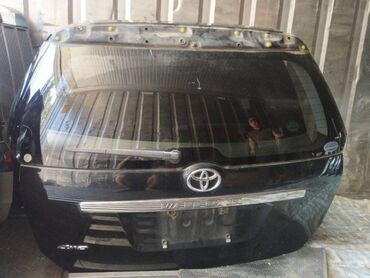 вентилятор wish: Крышка багажника Toyota