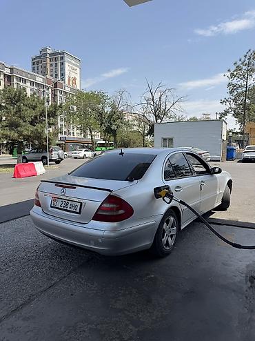 x class: Mercedes-Benz E-Class: 2002 г., 2.6 л, Автомат, Бензин, Седан — 1