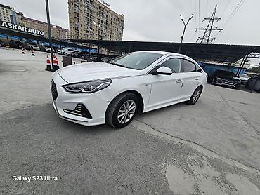 Продажа авто: Hyundai Solaris: 2020 г., 2 л, Автомат, Газ, Седан — 3