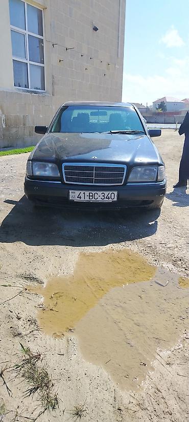mersedez: Mercedes-Benz C-Class sedan (W202) - Kuzov: 4 qapılı sedan, qara rəng — 1