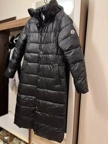 Футболки: Пальто, Moncler, M (EU 38), цвет - Черный