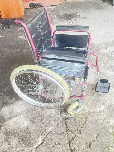 электронная коляска для инвалидов: Продаю инвалидную коляску . Все вопросы по телефону