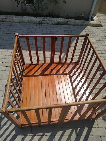 Uşaq dünyası: Taxtadan hazırlanmış uşaq maneci. Kvadrat formalı konstruksiyaya — 1