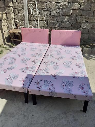taxt doşəkləri: Kravat taza 
Hazırı var — 1