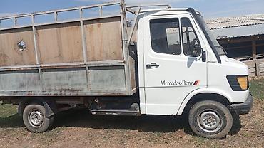 ман фура: Грузовой фургон Mercedes-Benz (серия T2/508–609) белого цвета — 6
