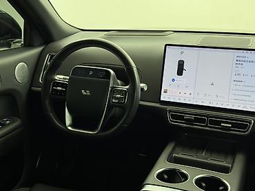 Lixiang: Lixiang L9: 2024 г., 1.5 л, Автомат, Электромобиль, Кроссовер — 15