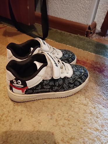 nike react: Продаю детские кроссовки, в хорошем состоянии — 2