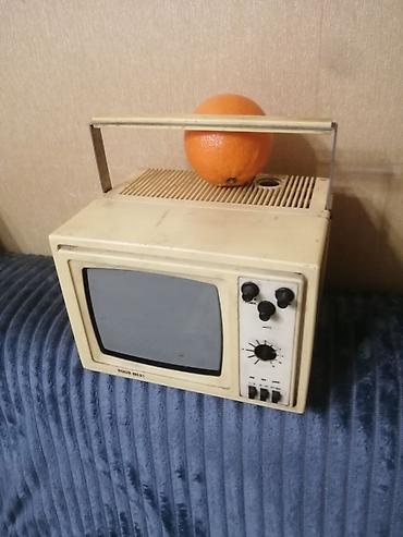 Muzey eksponati 1982 il sovet avtomobil televizoru lalafo.az -da Muzey eksponati 1982 il sovet avtomobil televizoru
