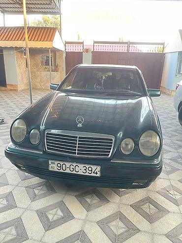 opel astra haş: Mercedes-Benz E-Class (W210) sedan - Kuzov: Sedan, tünd yaşıl rəng — 3