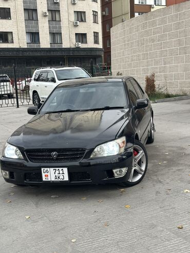 Toyota: Toyota Altezza: 2004 г., 2 л, Механика, Бензин