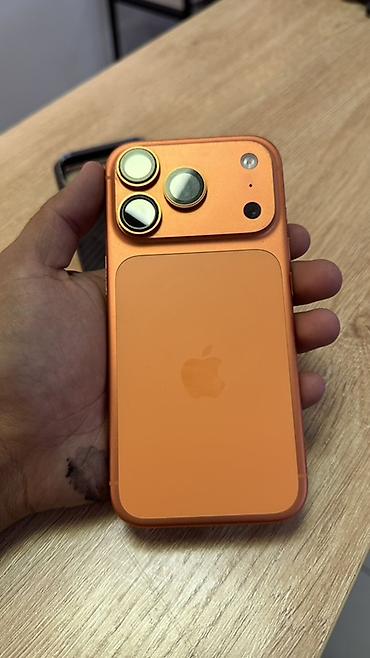 pixel 6: IPhone 17 Pro, Б/у, 256 ГБ, Оранжевый, Чехол, 93 % — 2
