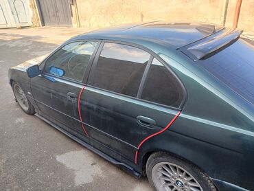 BMW: BMW 5 series: 0.6 l | 1998 il Sedan — 5