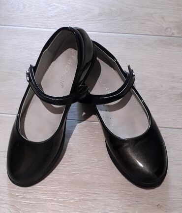 туфли женские кожа: Туфли школьные для девочки, размер 35, "Гномик" в отличном состоянии