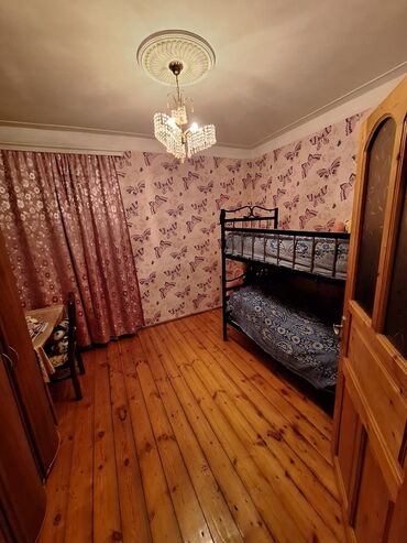 Köhnə tikili: Bakı, 8-ci kilometr, 3 otaqlı, Köhnə tikili, m. Neftçilər, 96 kv. m — 2