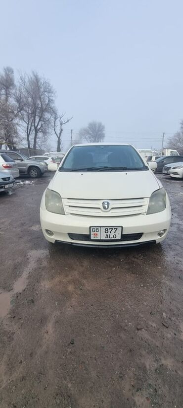 Toyota: Toyota ist: 2003 г., 1.5 л, Автомат, Бензин, Хэтчбэк — 1